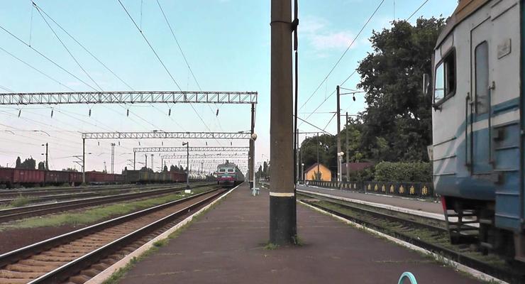 В Одессе 11-летнего зацепера убило током на железной дороге