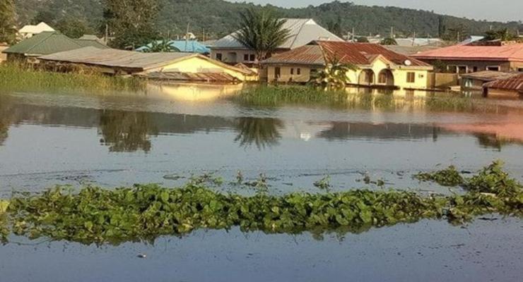 Жертвами наводнений в Нигерии стали уже почти 200 человек