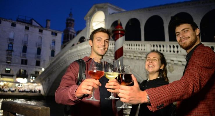 В Венеции введут "сухой закон" для туристов