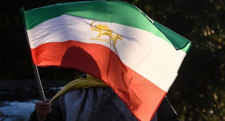 В Иране три человека получили смертный приговор за коррупцию