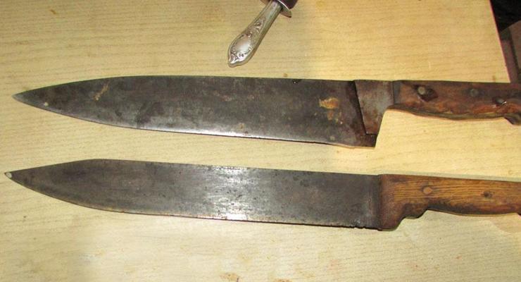 В Полтавской области на полицейских напали с ножами и вилами