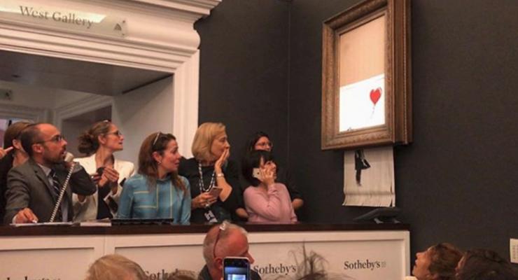 Картина Бэнкси самоуничтожилась сразу после ее покупки за $1,3 млн