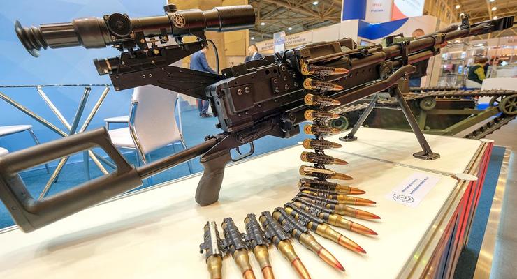 В Киеве открылась выставка оружия и бронетехники