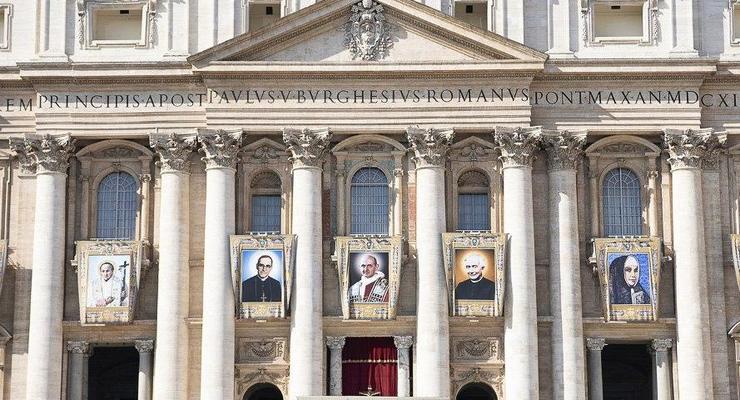 Ватикан канонизировал Папу Римского Павла VI
