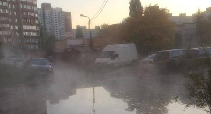 В Киеве затопило проспект Глушкова