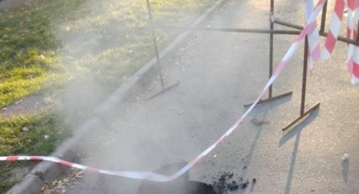 В Киеве второй раз за день прорвало трубу с горячей водой