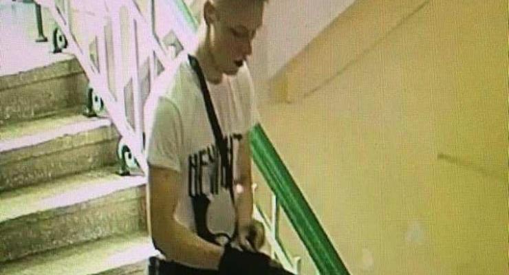 Мать Рослякова: до стрельбы смотрел видео с атаками на школы