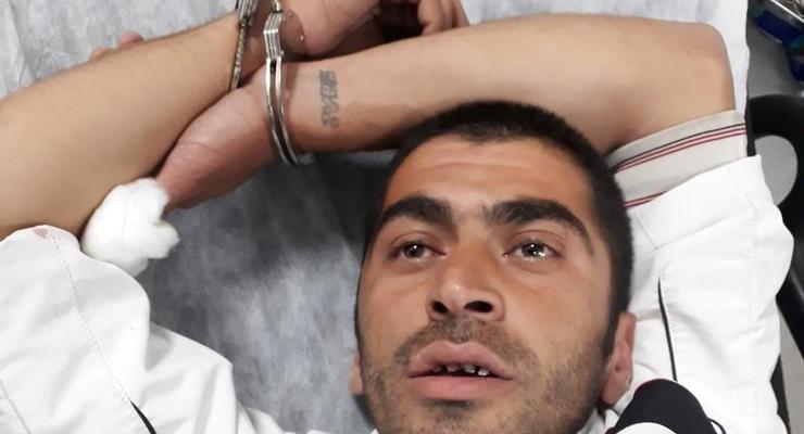 В Стамбуле беглый заключенный с ножом напал на прохожих