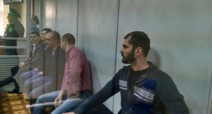 Расстрел Майдана: Суд оставил под стражей пятерых экс-"беркутовцев"