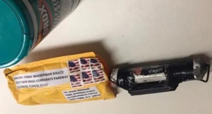 В офисе CNN нашли бомбу и конверт с белым порошком