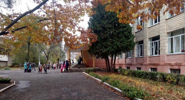 В школе Ровно ученик распылил слезоточивый газ