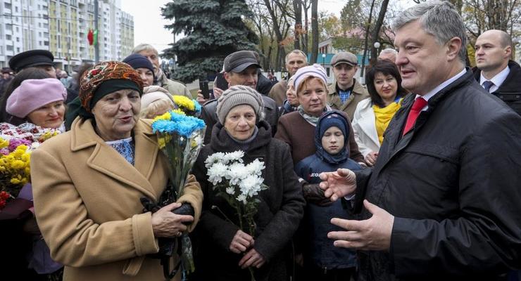 Порошенко анонсировал установку памятника Пилипу Орлику в Минске