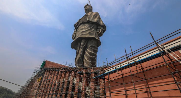 В Индии открыли самую большую в мире статую