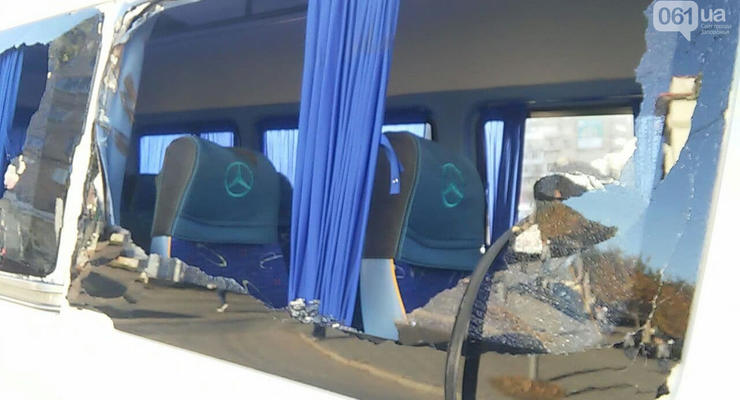 В Запорожье слетевшая штанга троллейбуса ранила ребенка в маршрутке