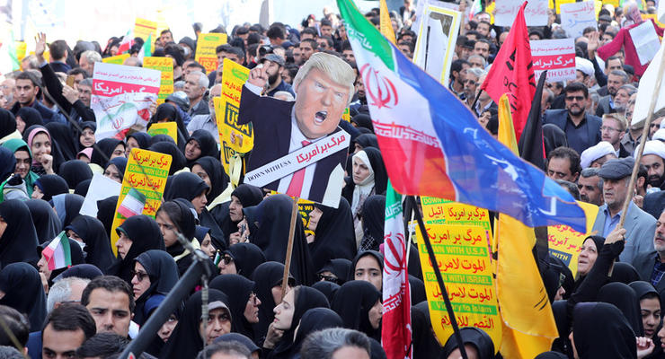 В США ввели в действие строжайший режим санкций против Ирана