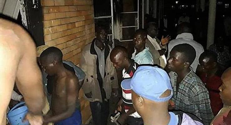 В Уганде подростки подожгли школу: 11 жертв