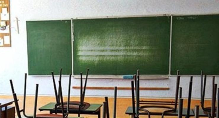 В Днепропетровской области ученики 38 школ остаются на каникулах