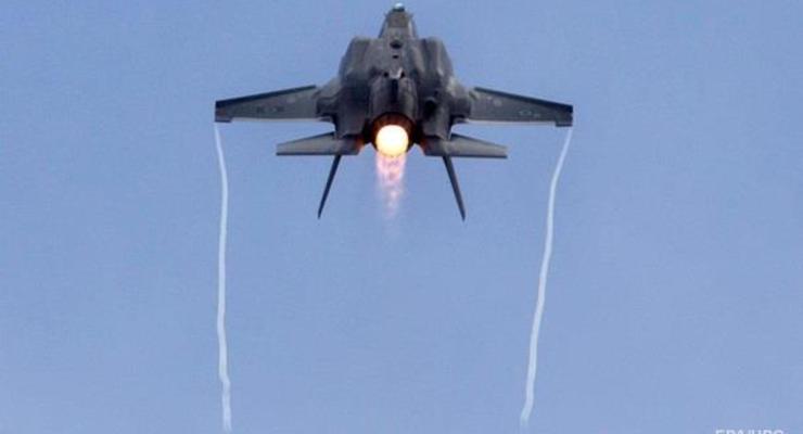 Великобритания купит 17 американских истребителей F-35