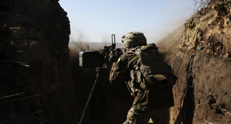 Сутки на Донбассе: 11 вражеских обстрелов, ранен боец ВСУ