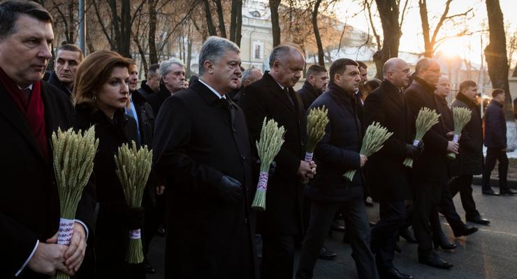 В Киеве прошло шествие памяти жертв Голодомора