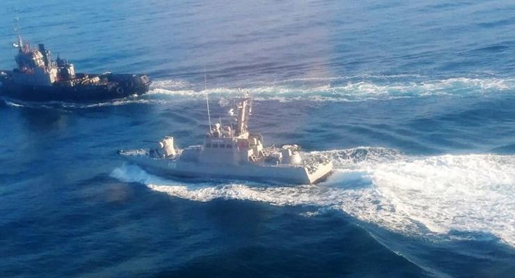 По кораблям Украины в Азовском море стреляют - ВМС