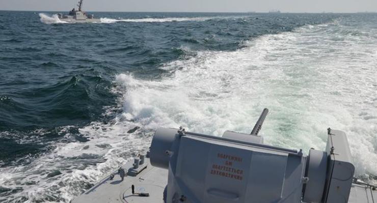 Аваков опубликовал видео тарана украинского судна в Азовском море