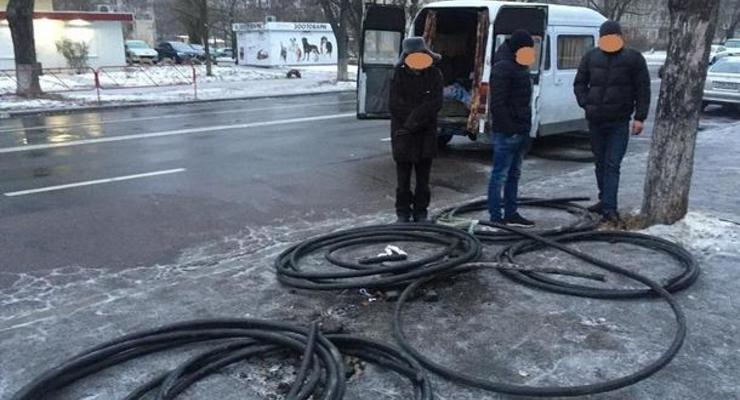 В Киеве украли почти 80 м кабеля правительственной связи