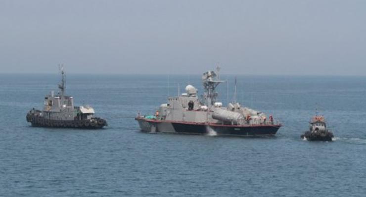 Нескольких раненых моряков вывезли в Москву, РФ отрицает - Бабин