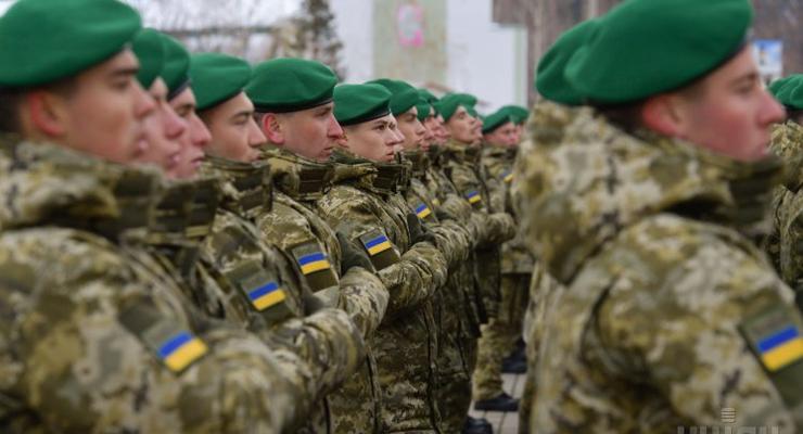 Бирюков рассказал, чем может помочь армии военное положение