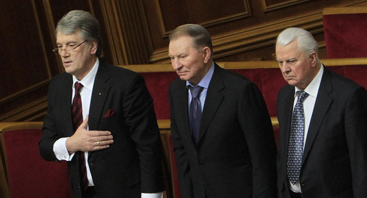 Кравчук, Кучма и Ющенко советуют Раде заодно с военным положением объявить выборы