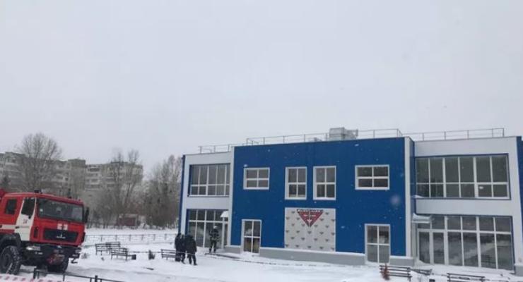 Снегопад: В спортшколе под Киевом рухнула крыша