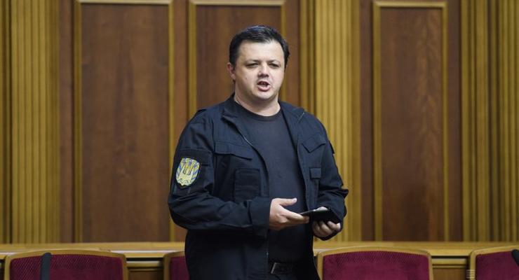 Семенченко назвал задержанных в Тбилиси украинцев