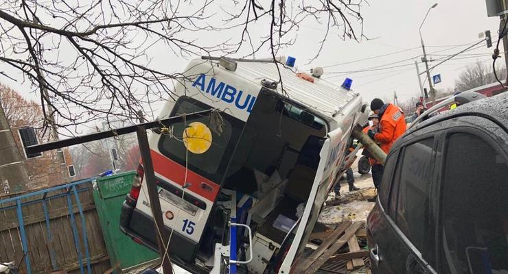 В Житомире скорая попала в ДТП: семь пострадавших