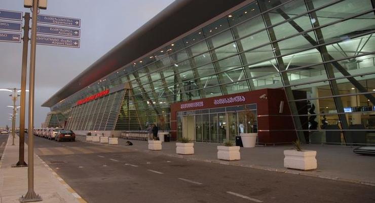 В аэропорту Тбилиси усиленно проверяют мужчин из Украины - СМИ