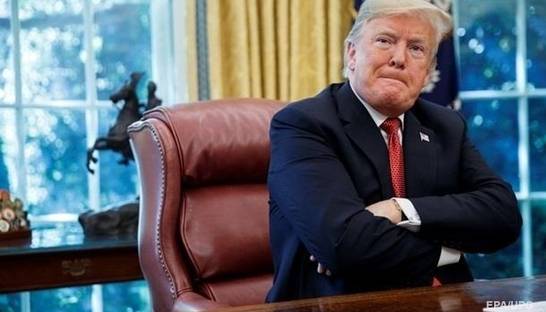 Трамп уверяет, что не платил любовницам за молчание