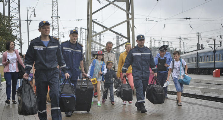 Больше трети переселенцев не собираются возвращаться на Донбасс