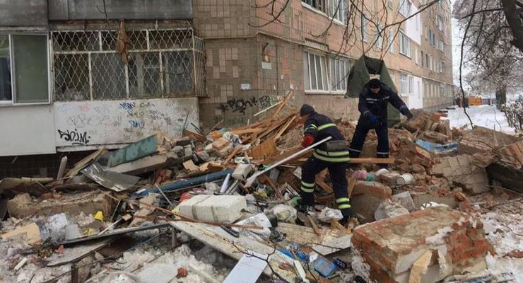 Взрыв в Фастове: под завалами ищут двух человек