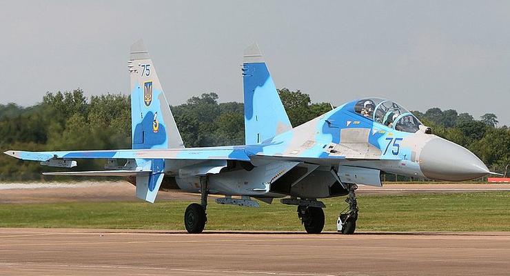 В Житомирской области разбился самолет Су-27 - летчик погиб