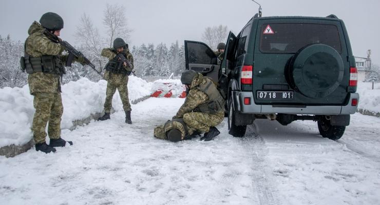 Украинские пограничники проводят сборы резервистов