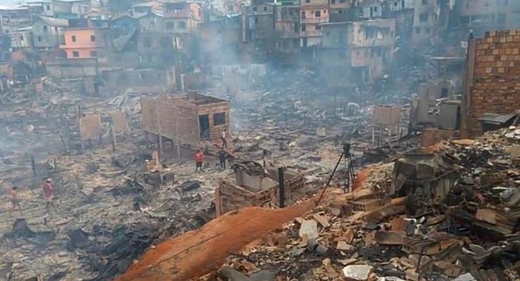 В результате пожара в Бразилии сгорели 600 домов