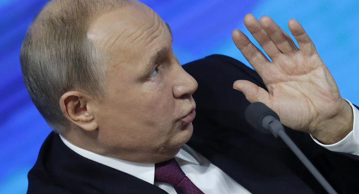 Путин подсчитал, как вырос рейтинг Порошенко с 25 ноября