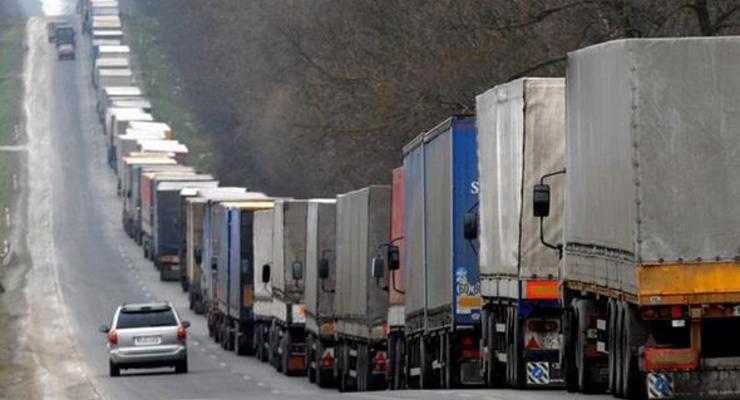 В ЕС согласовали ограничения по выбросу CO2 для грузовиков