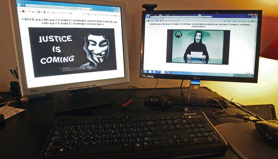 Читали переписку дипломатов. Скандалы с хакерами