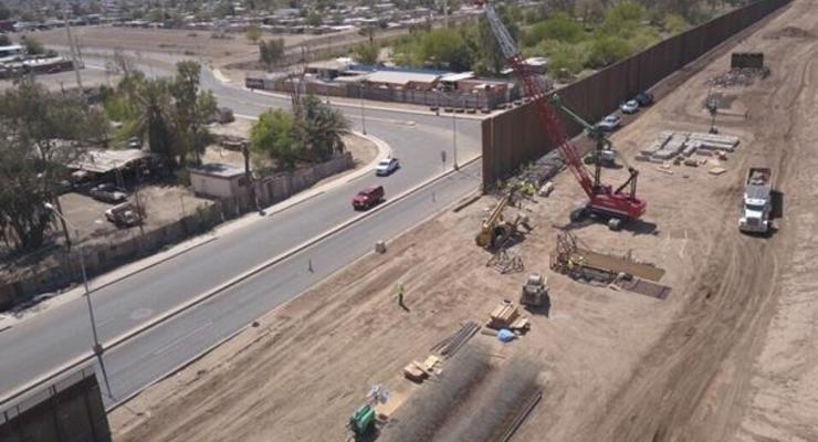 Трамп одобрил строительство еще 185 км стены на границе с Мексикой