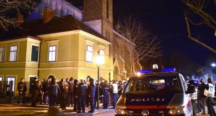 Полиция Вены уточнила число пострадавших монахов