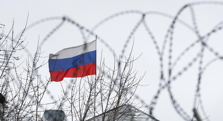 В МинВОТ назвали стену от РФ странным проектом: "Подходов к Крыму очень много"