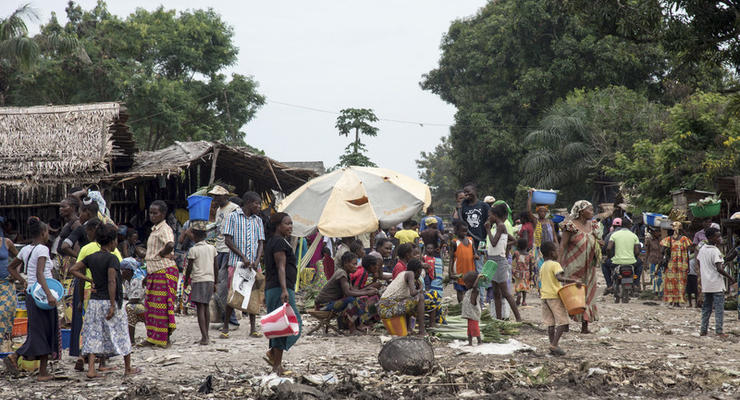 В Конго почти 600 человек заразились вирусом Эболы