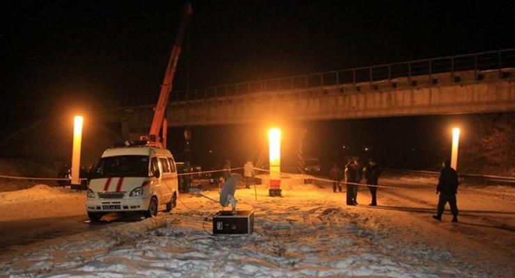 В Донецке рухнул ж/д мост: Сепаратисты заявляют о подрыве