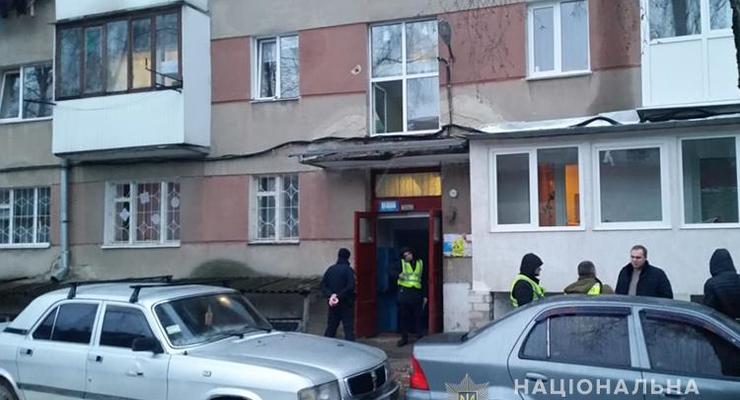 В Тернополе пьяный мужчина хвастался гранатой и взорвал себя