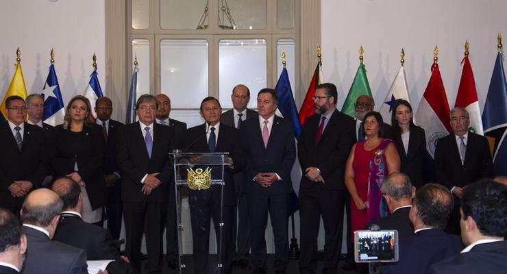 Мадуро призвали не вступать в должность президента